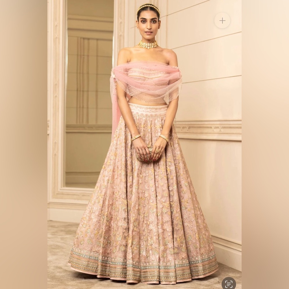 Tarun Tahiliani Floral Lehenga With Blouse And Tulle Drape